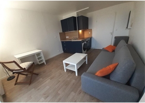 studio à la location -   77200  TORCY, surface 21 m2 location studio - UBI477841529